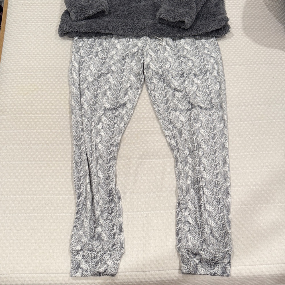 Jane and Bleecker Gray Pajama Set